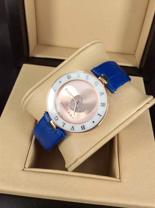 ブルガリ時計正面デザイン